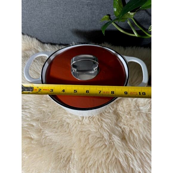 Michael Graves Cast Iron Dutch Oven - Picture 8 of 10